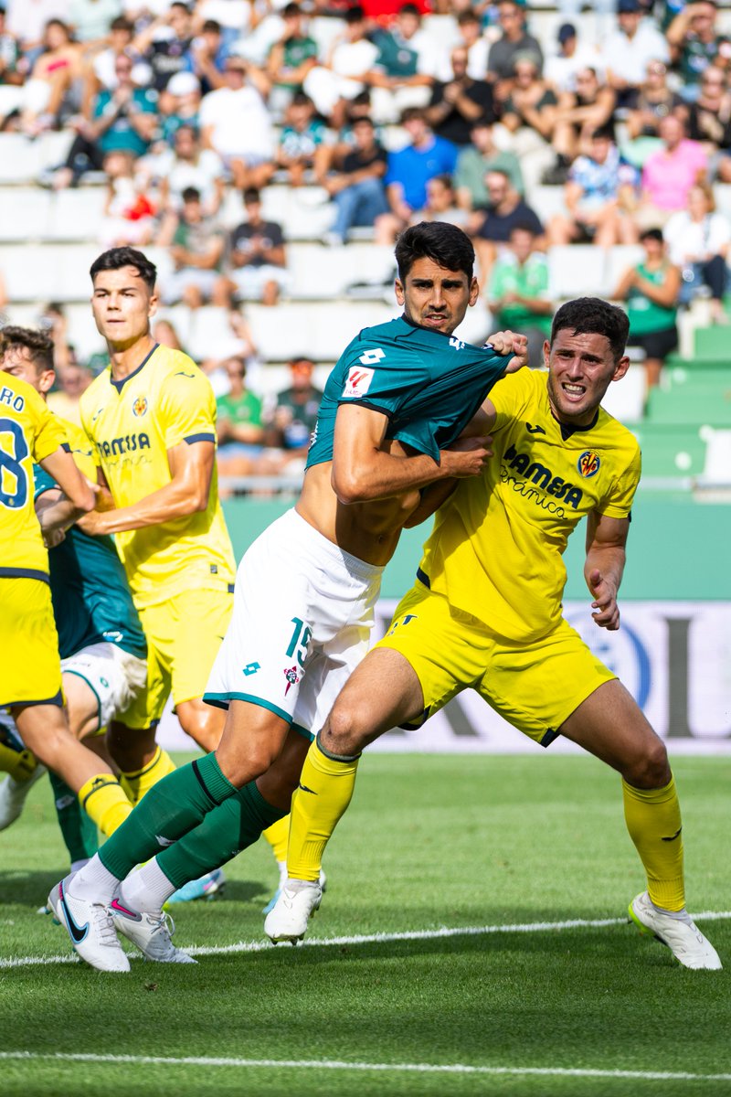 brunopenas_'s tweet photo. 2023 llega al final y toca hacer balance del año.
A lo largo de esta temporada, me ha tocado volver a cubrir fútbol, una disciplina que tenía un poco de lado, pero en la que siempre disfruto trabajando.
Me ha tocado desplazarme por muchos campos de España, pero sin duda..., https://t.co/lyKOuQ3OFj