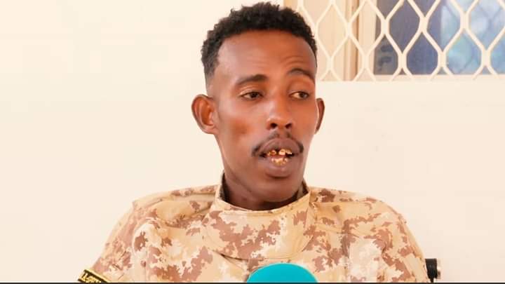 Fuad_J10's tweet photo. Ninkaan ayaa yiri " ciidankii Eritrea lagu tababarayay waxaa ku jiray qaar loo tababaray inay  kufsi u gaystaan madaxwaynayaasha maamul goboleedyada dalka kadibna ay muuqaallo ka duubaan " 

Waraysi uu hanoolaato siiyay ayuu ku sheegay https://t.co/tPI3Mq4CsU