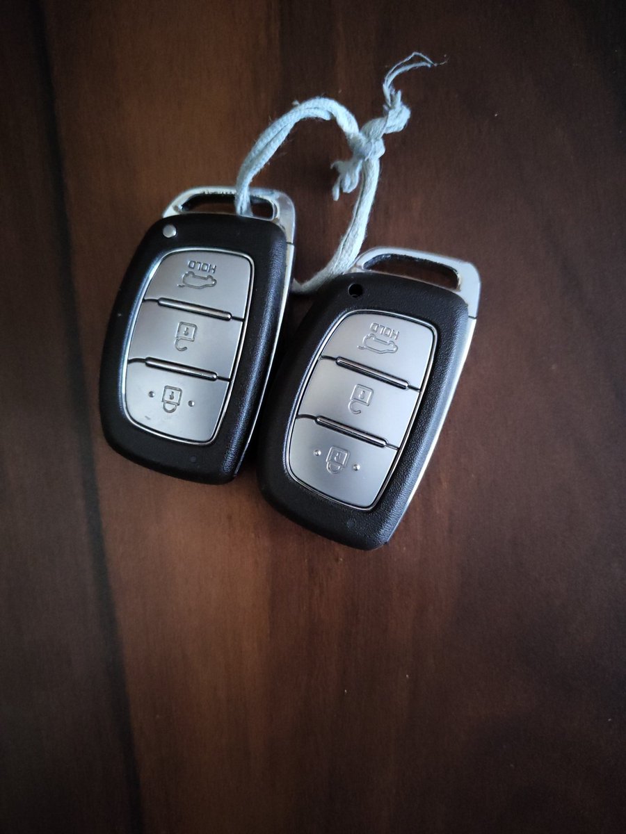 maddys2000's tweet photo. @HyundaiIndia what kind of safety do you provide for your keyless cars?
Thieves stole my i20 asta(0) 2017 by hacking your software in just 19 minutes. I still have both the keys/remote with me.
How can you use such insecure software.
@HyundaicarsNg @HMGnewsroom @Hyundai_Global https://t.co/u9KJ11bfHo