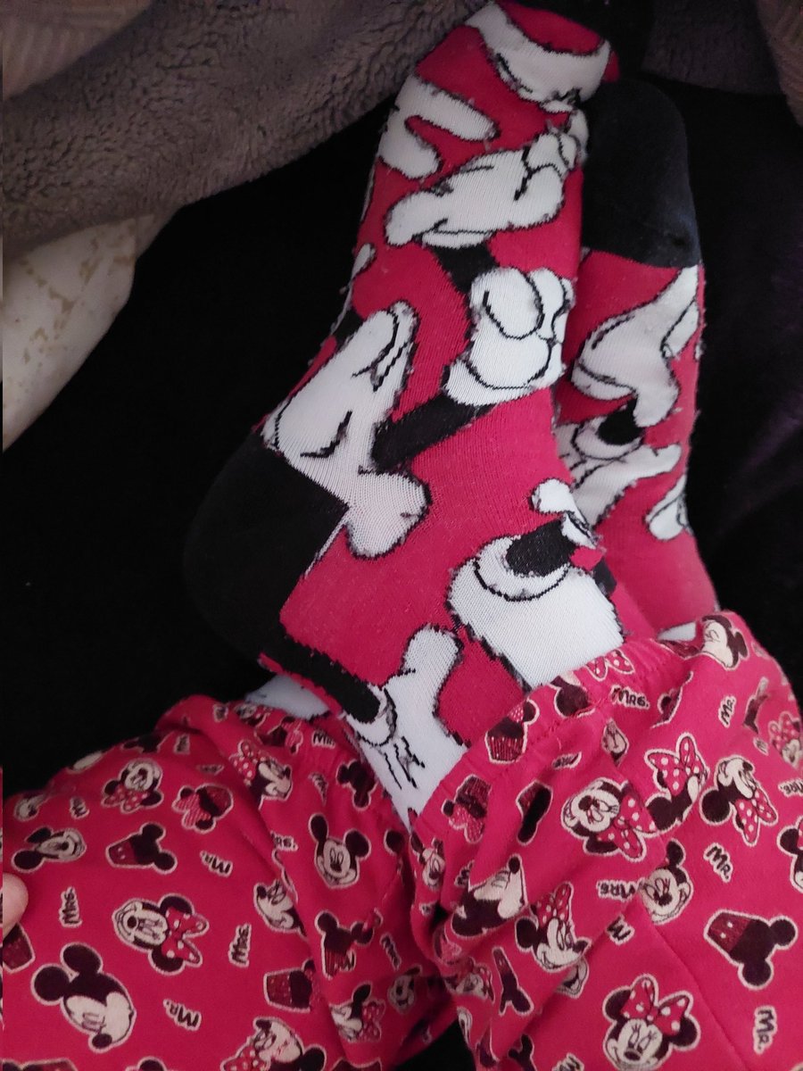 paolun's tweet image. Well yeap.. it&apos;s cold outside 🤣🤣🤦🏼‍♀️🎄 #xmasmood #freezing  but.. we doing better outside with Tequez!!