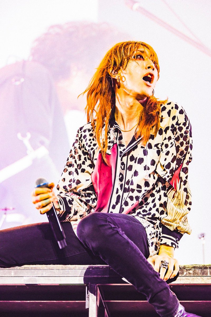 super_beaver's tweet photo. 【#CDJ2324 】

「COUNTDOWN JAPAN 23/24」

幕張メッセ国際展示場1~8ホール イベントホール 

初のEARTH STAGEのトリ！
パンパンのフロア、物凄い大合唱！
最高のライブでした！！

2024年もあなたと会えることを楽しみにしています！

ありがとうございました！
photo by @cazrowAoki 
#SUPERBEAVER https://t.co/Q7O5KUP1tw