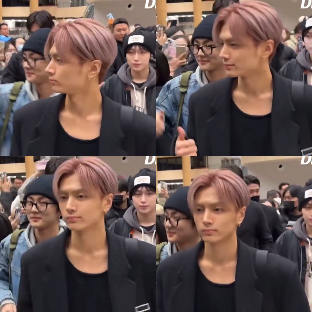 BLUEJAYS_CO's tweet photo. 231228 | Silver to Pink 

#JAY #제이 #엔하���픈_제이 https://t.co/6VWBpPfCfu