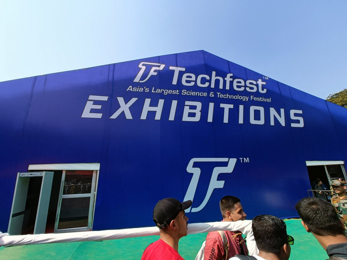 sgirish1204's tweet photo. Auto Expo🏎️

#TechFest #CarExpo https://t.co/bcFU9jZG9W