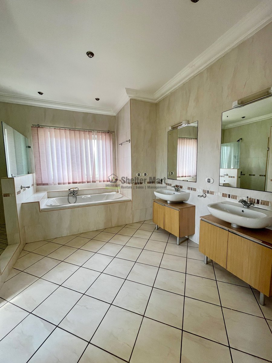 sheltermart's tweet photo. Luxurious Five 6 - Bedroom Villa for Sale at Trasacco
Location:Trasacco, Accra-Ghana
Asking Price: $1,500,000(Negotiable)
(Ghana Cedis Equivalent)
#buyproperties #propertiesinghana #propertiesinaccra #ownahouseinghana #ownahometoday https://t.co/GNlKdhZsVe