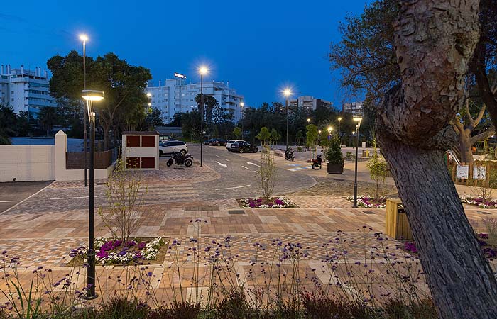 #Eficiencia lumínica y seguridad con <a href="/ATPlighting/">ATP iluminación</a>   en el nuevo Parque Natural de #Fuengirola Los nuevos conjuntos de alumbrado están dotados de luminarias LED de última generación y columnas antielectrocución Clase II+
revistaluminica.es/atp-fuengirola/ a través de <a href="/RevistaLuminica/">LUMINICA</a>