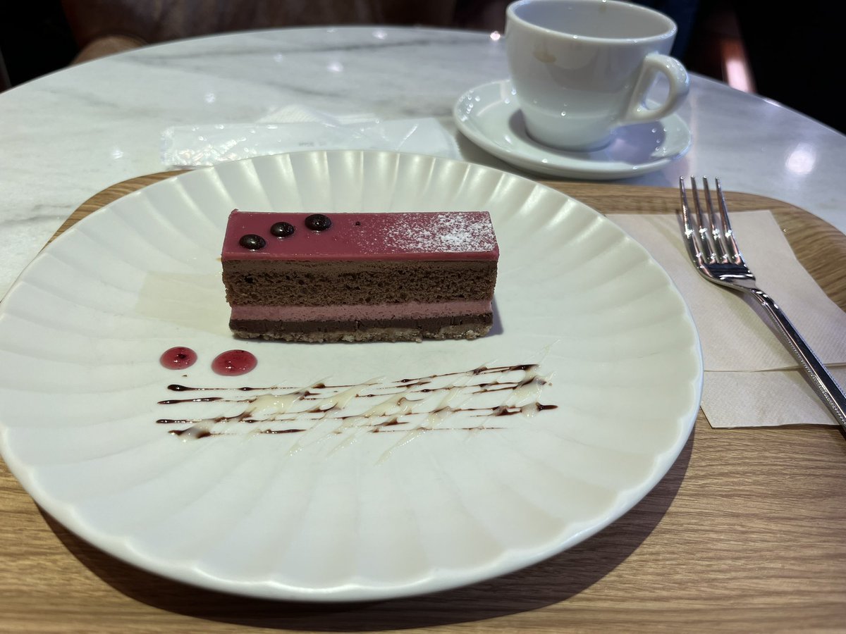 HAL80975261's tweet photo. コミテンなう( ゚Д゚)ウマー
#コミテン
#COMITENcafe https://t.co/VfPf7Idsdg