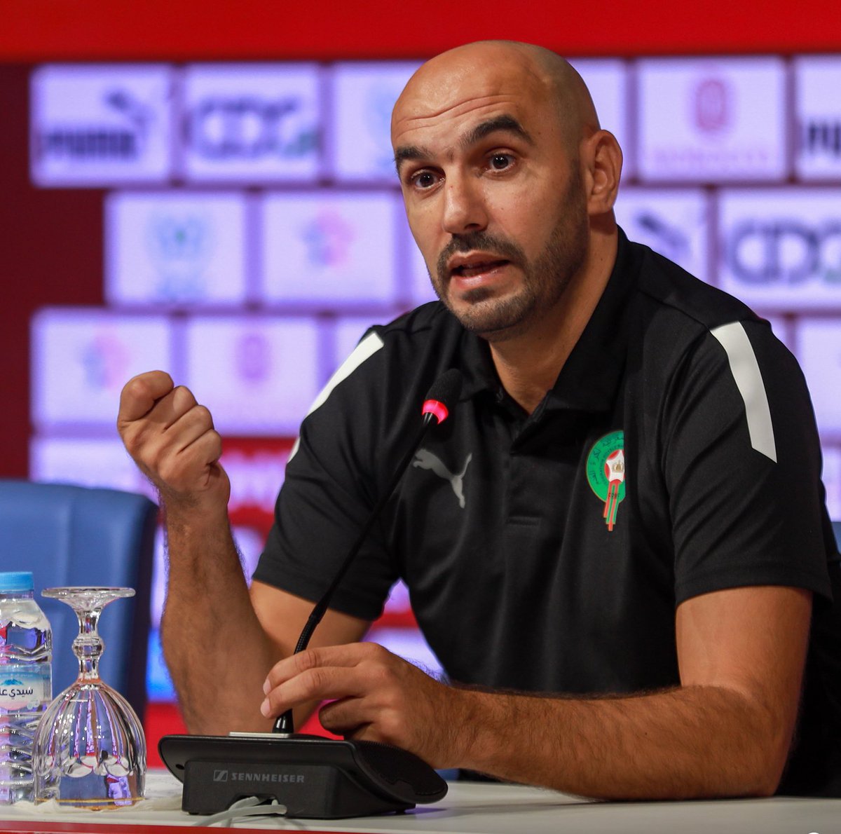 TFT_Morocco's tweet photo. 🎙️| Walid Regragui : 

« On a fait demi-finale de Coupe du Monde, qu’ils le veuillent ou pas, qu’ils soient d’accord ou pas, qu’ils veuillent la minimiser ou pas. »

« Ce message est pour ceux qui nous aiment pas ! » 🤫🇲🇦 https://t.co/oJDwQhlSpP