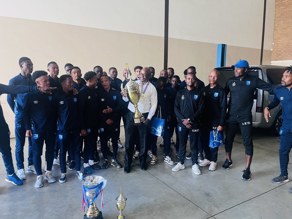 AdvoBarryRoux's tweet photo. Are we going to blame MultiChoice for Moroka Swallows’ players refusing to train &amp; do pre-match camp because of unpaid salaries? Swallows chairman David Mogashoa is not answering Panyaza Lesufi's calls because he took grant money &amp; bought a bus for his own team Upington City FC. https://t.co/tgO7vr1L5E