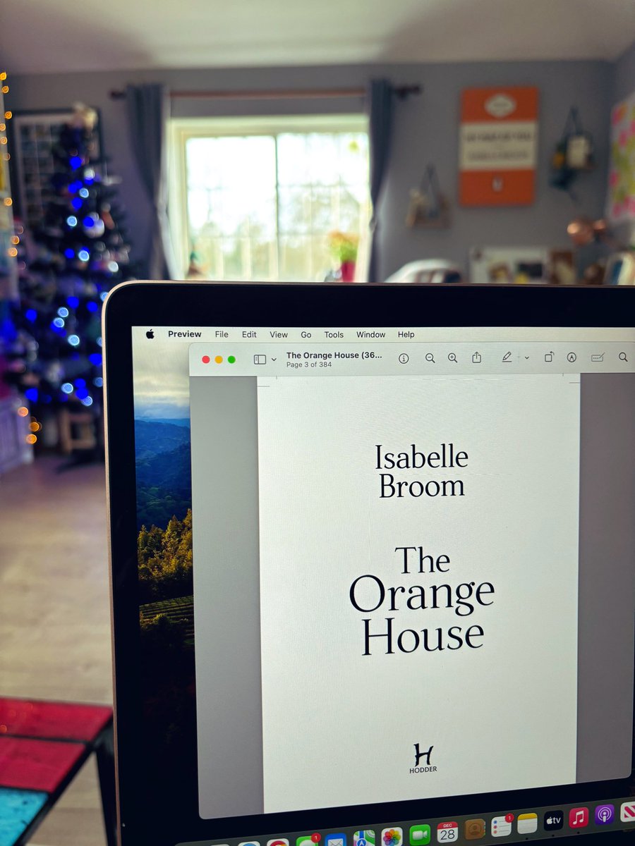 Book 11: page proofs. Final read: let’s GO! #TheOrangeHouse 🍊🏠🇪🇸
