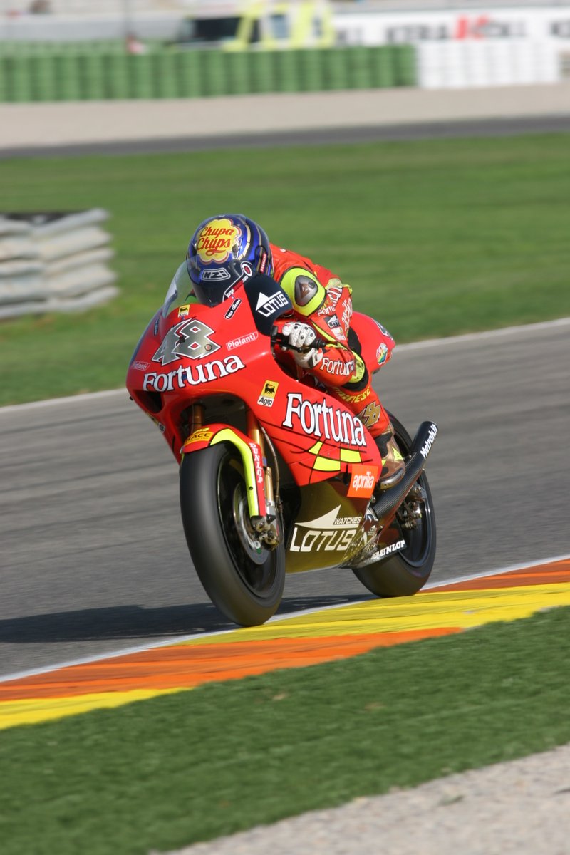 NZIHelmets's tweet photo. ¡Noticia💥en la pretemporada de @MotoGP! Honda HRC llama a Crivillé, como Asesor Deportivo, @Emilio como Tester Rider y aseguran a @lorenzo99 y @19Bautista de pilotos oficiales. NZI ofrecerá una Edición Limitada de ellos. ¡Adelante 2024! 🔥🏁
#diadelosinocentes #santosinocentes https://t.co/qbny8tKhqn