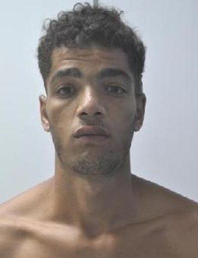 ⚠️ATENCIÓN⚠️ Este #fugitivo es altamente PELIGROSO Buscamos a Yousef MOHAMED LEHRECH, de 20 años, 1,88m de altura y apodado 'El Pastilla', fugado de la prisión de Alcalá Meco, en #Madrid Si le has visto o tienes información➡️📞091 o📩losmasbuscados@policia.es