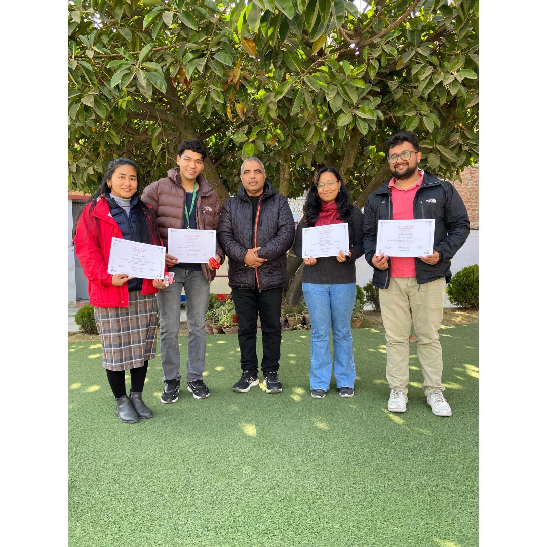 lftechnology's tweet image. As a tech partner, we&apos;re committed to nurturing the young minds of @AdhyayanSchool through mentorship and interactive events. This time, we took the stage to empower Adhyayan&apos;s teachers with an engaging and insightful workshop on Scratch.

Kudos to the team for pulling it off!🎉