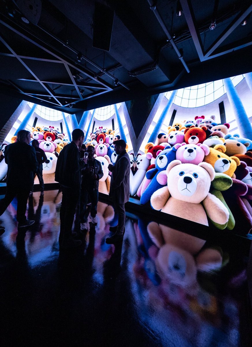 𝗧𝗛𝗘 𝗗𝗜𝗚𝗜𝗧𝗔𝗟 𝗔𝗥𝗧 𝗗𝗜𝗦𝗣𝗔𝗧𝗖𝗛 #21 

𝗧𝗢𝗣 𝗡𝗘𝗪𝗦 🚨

- <a href="/Sothebysverse/">Sotheby's Metaverse</a> reports record ~$35M in digital art sales (2023).
- <a href="/onbd_art/">ONBD</a> receives grant from the <a href="/ArbitFoundation/">Arbitrum</a> to build on Arbitrum.
- <a href="/teamlab_news/">チームラボ / teamLab</a>’ “Mangrove Island at Manar Abu Dhabi” transforms