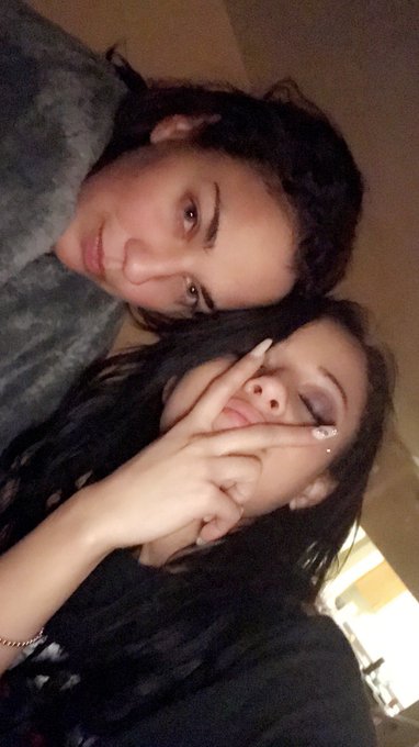 Watch Holly Hendrix™️'s leaked NSFW photo on TwXstars