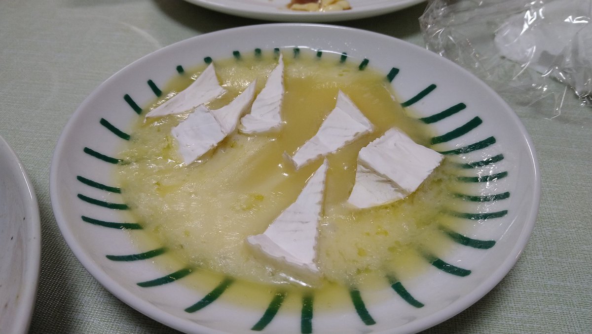 レンチンでチーズが、、
こうはならんやろ👺👺🧀