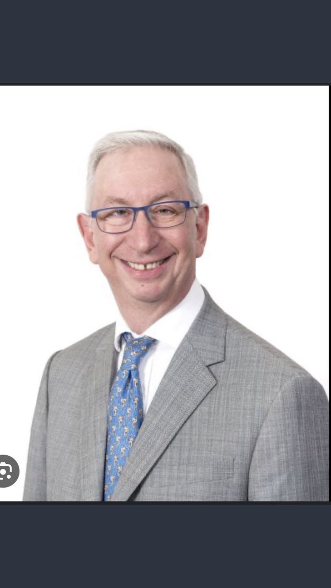 duzBme's tweet image. English man Jeremy Godfrey chairman Comisiún na Meán will have the power to decide and censor what the people of Ireland 🇮🇪 say in 2024. #TCOIMH #Irony #MadWorld