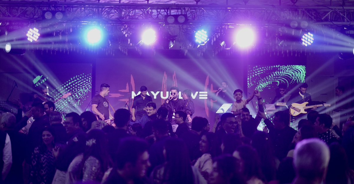 mayursakhare's tweet photo. Unleashing my talent with a swagger that can't be matched! 💯 #MayurLive #singer #performance #weddings https://t.co/WtjnZGHfiu