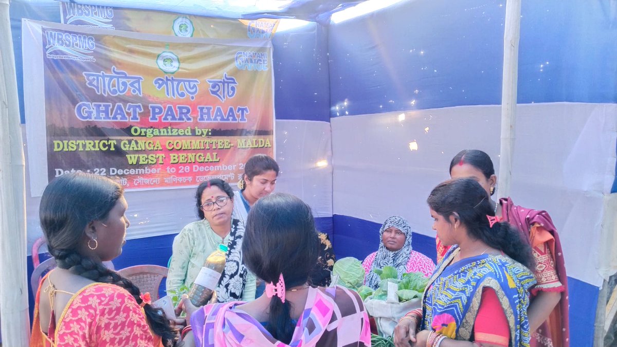 WBSPMGOfficial's tweet photo. ঘাটের পারে হাট (Ghat pe Haat) Campaign has been organized by Malda District Ganga Committee. https://t.co/ANjr36QhvN