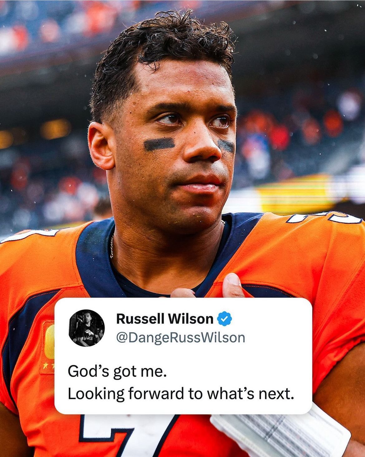 Did Russell Wilson wear eye black in his team photo? An SB Nation  investigation 