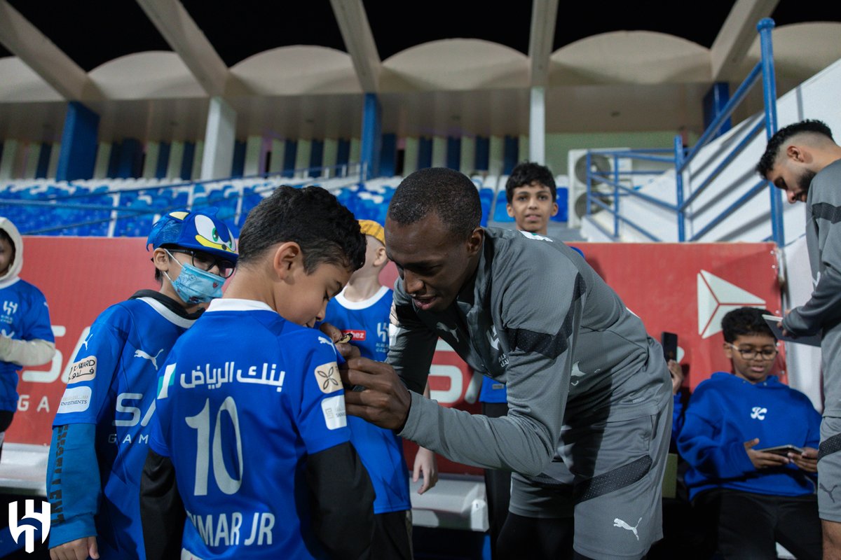 AlhilalSR's tweet photo. 📸 نوّرونـا أبناء جمعيـة سنـد 💙

#الهلال⁩ https://t.co/rX3uxFfRYc