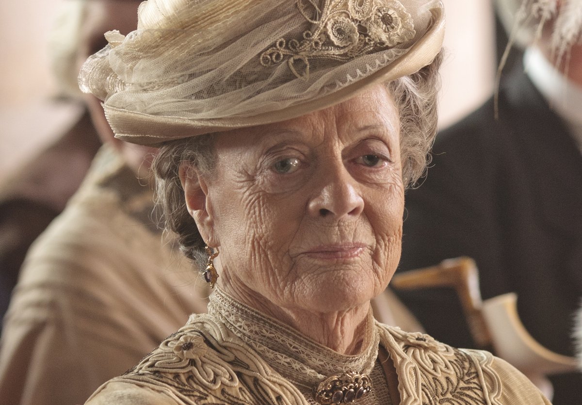 394Histoires's tweet photo. 28 Décembre 1934:
Naissance de Maggie Smith, célèbre actrice Britannique, notamment connue pour avoir incarnée "Minerva McGonagall" dans la saga "Harry Potter".
Présente également dans la série "Downton Abbey" et dans "The Millionairess".
Elle célèbre ses 89 ans
#MaggieSmith https://t.co/FFM4JaYpoA