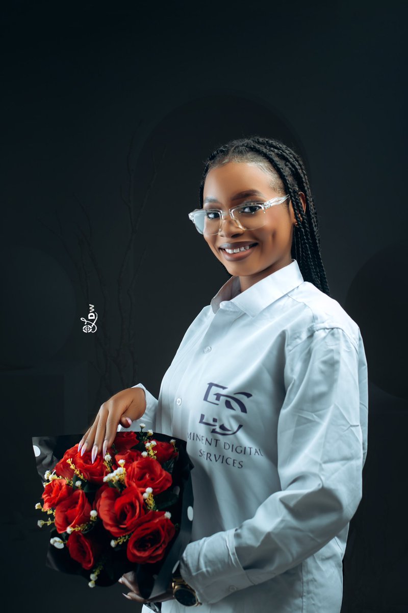 eminent_ds's tweet photo. It’s a DOUBLE CELEBRATION SEASON as today marks the official launching date of Eminent Digital Services. 🥂May God breathe life into this brand and ease my affairs. Happy birthday/congratulations.
#eminent_digital_services #socialmediamanager #SEOWriter #olaoflagos https://t.co/W6UCs76QKl