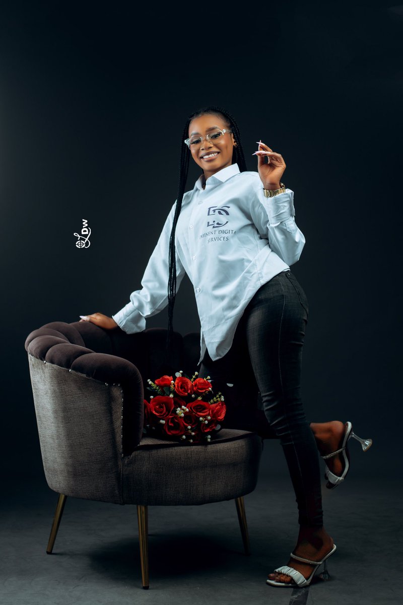 eminent_ds's tweet photo. It’s a DOUBLE CELEBRATION SEASON as today marks the official launching date of Eminent Digital Services. 🥂May God breathe life into this brand and ease my affairs. Happy birthday/congratulations.
#eminent_digital_services #socialmediamanager #SEOWriter #olaoflagos https://t.co/W6UCs76QKl