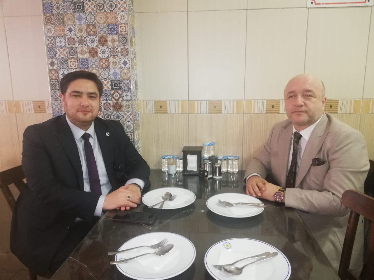 Yeniden Refah Partisi Ümraniye Belediye Başkan Adayı Sayın Orçun Şekercioğlu ile çok samimi bir ortamda bir araya geldik. Ümraniye üzerine lezzetli bir sohbet ettik. Kendilerine çıkmış olduğu bu yolda başarılar diledik.
#Orçun Şekercioğlu #Metin Sancak