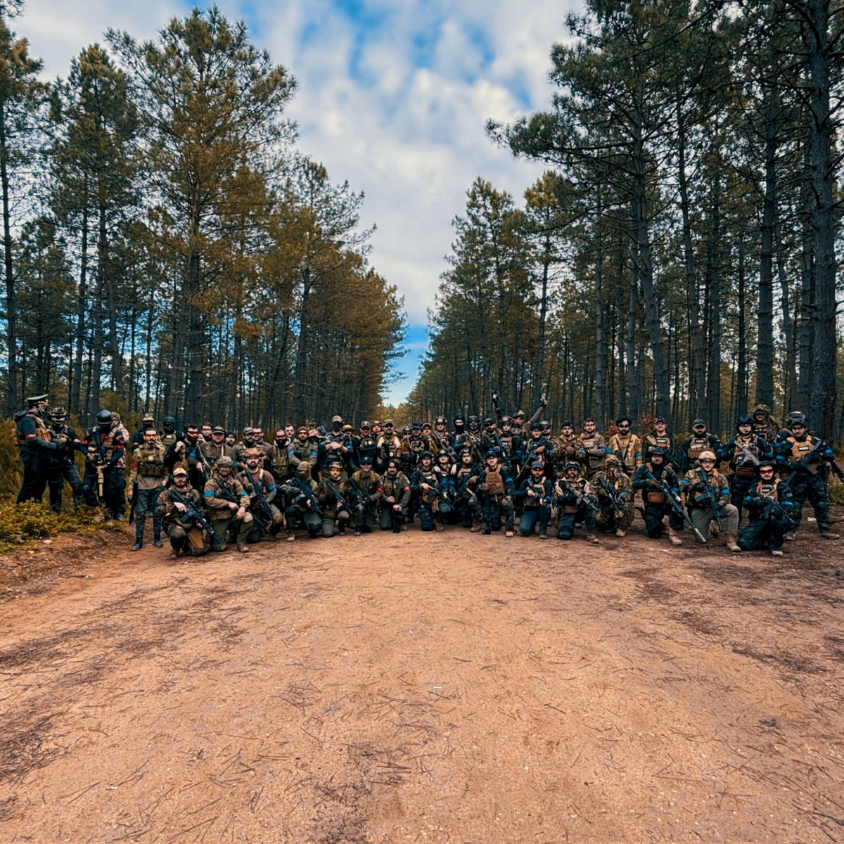 Senenin Son Airsoft etkinliği 100+ katılım ile gayet eğlenceli geçti.. nicelerinde görüşmek üzere 🤜🤛