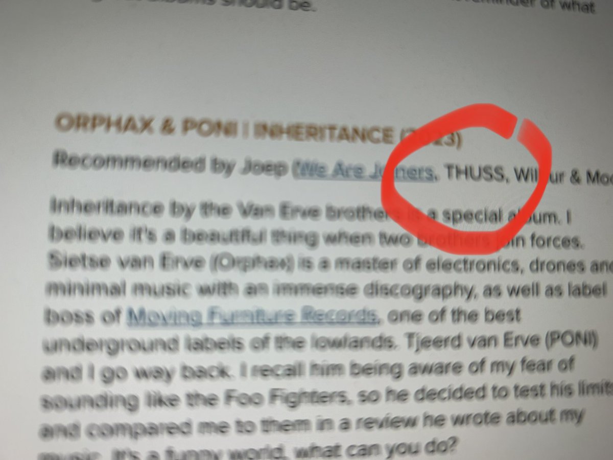 @MovingFurniture @Wearejoiners @wilbur_n_moore @nickwebbr @OrsonWilds @tiffskiii @DangerCoRecs @djspuddy @campking @stanleybrinks Hey @Wearejoiners, did you not spot this hilarious joke added to your review by our talented web editor? I blame your proofreading, it was there all along ;)