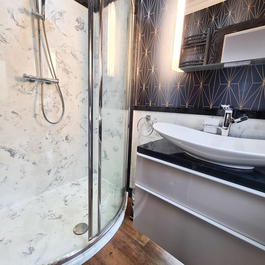 Did you know that Boxing day is the busiest day of the year for people looking at home improvements on the Internet? And top of a lot of people's wish lists is a new and improved bathroom!⁠

#housegoals #homeinspo #bathroominspo #bathroomdecor #bathroominspiration #bathroomgoals