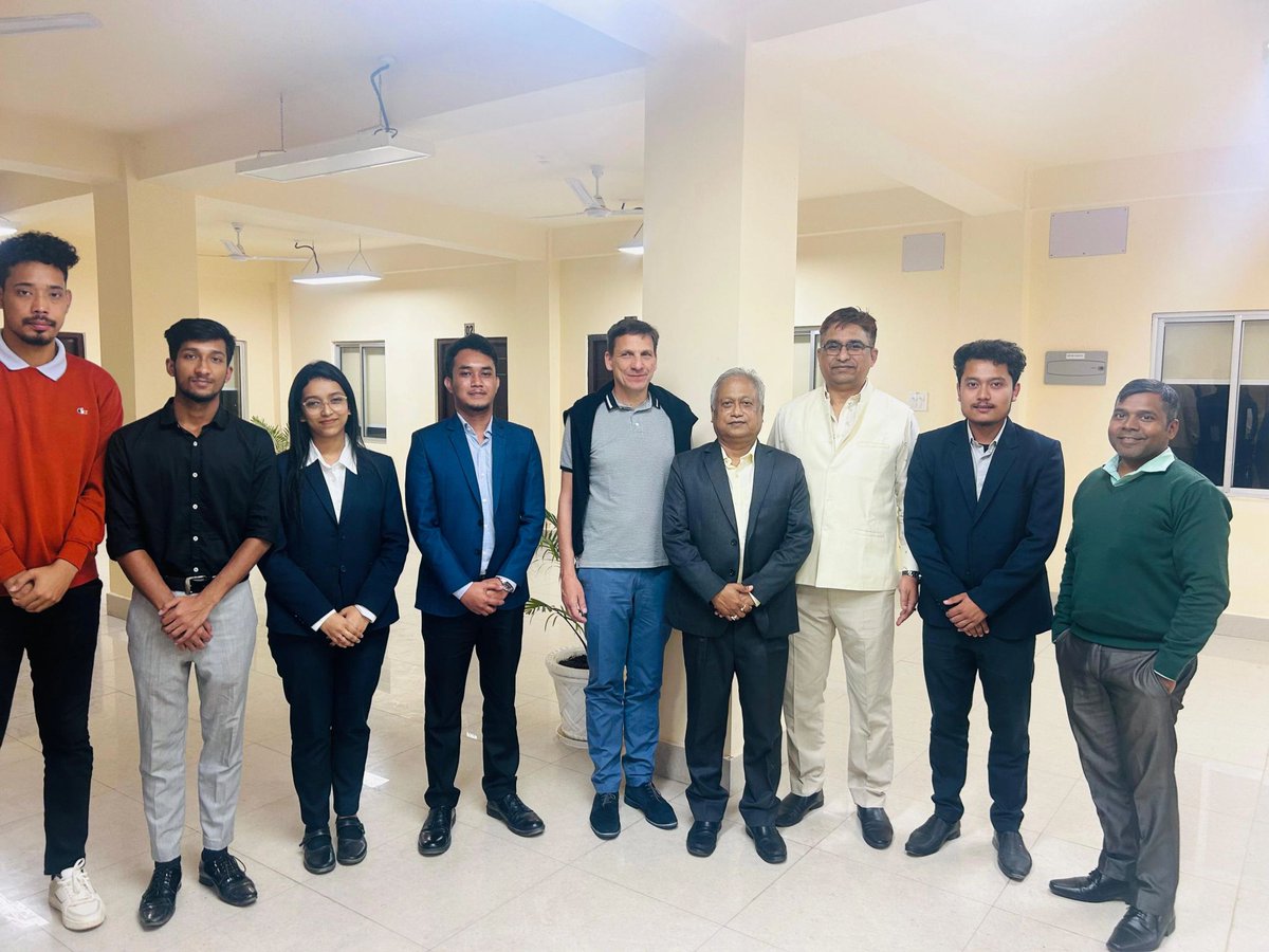 SPEtweets's tweet photo. 🌟 Reflecting on the successful Distinguished Lecturer Program organized by @SPE Dibrugarh University SC. We're grateful for Dr. Torsten Clemens' valuable insights and the hard work of the SPE Duliajan Sector. 

#WeAreSPE #SPEdl https://t.co/oYbf6m0Cxr
