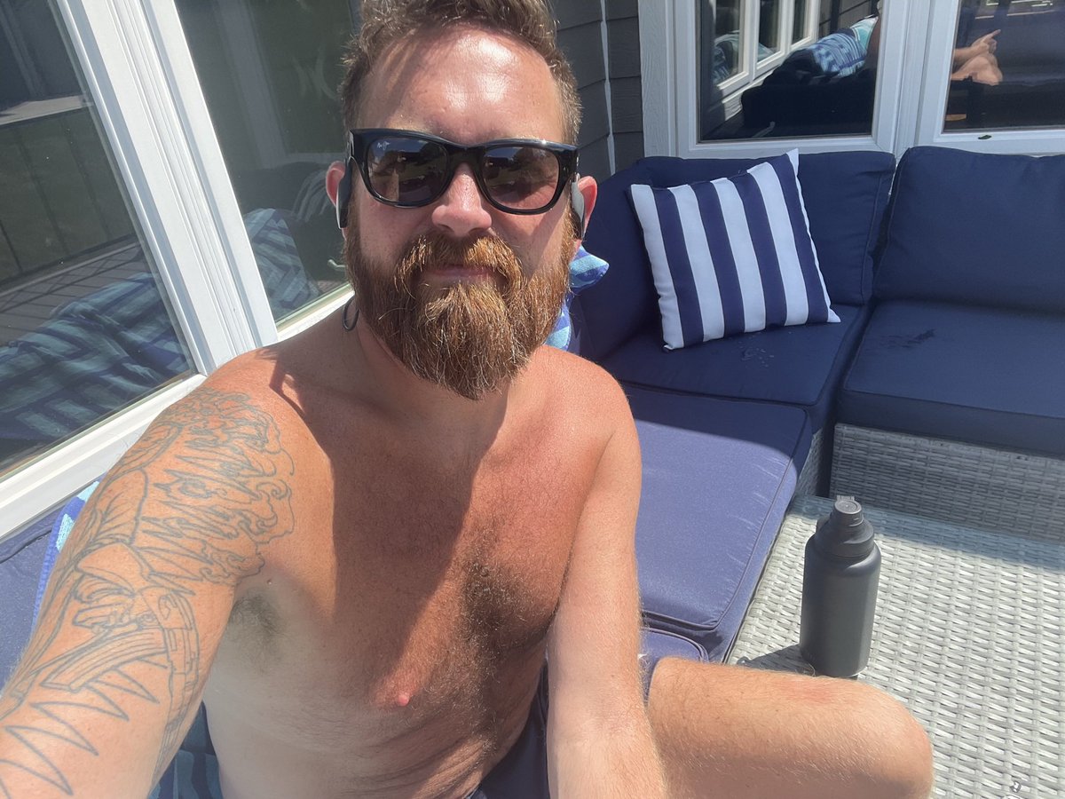 xNTurnerx's tweet photo. #sunaddiction #gay #gayover40 https://t.co/Qd2cK7Rsdp