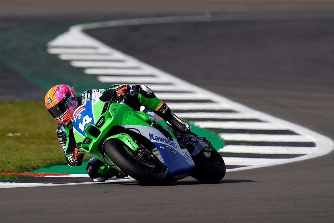 The Hard Compound (@thehardcompound) on Twitter photo Great to see <a href="/LeeJack14/">Lee Jackson</a> secure a 2024 <a href="/OfficialBSB/">Bennetts British Superbike Championship</a> ride, returning to <a href="/Honda/">Honda</a> machinery <a href="/_HawkRacing/">MasterMac Honda</a> after 4 seasons with Kawasaki.
Two 4th places overall in a row, super-consistent and hugely likeable.
Good luck for 2024, Lee ๐ฌ๐ง
#bsb #Honda #superbike #guesswhosback Great to see <a href="/LeeJack14/">Lee Jackson</a> secure a 2024 <a href="/OfficialBSB/">Bennetts British Superbike Championship</a> ride, returning to <a href="/Honda/">Honda</a> machinery <a href="/_HawkRacing/">MasterMac Honda</a> after 4 seasons with Kawasaki.
Two 4th places overall in a row, super-consistent and hugely likeable.
Good luck for 2024, Lee ๐ฌ๐ง
#bsb #Honda #superbike #guesswhosback