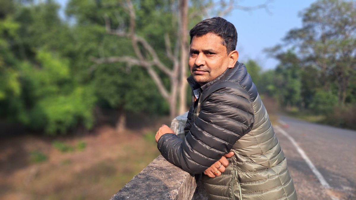 Raghavendra_x's tweet photo. जी ले
#bandhavgarh #shahdol #MadhyaPradesh #jeele https://t.co/HDSM6OcHRb