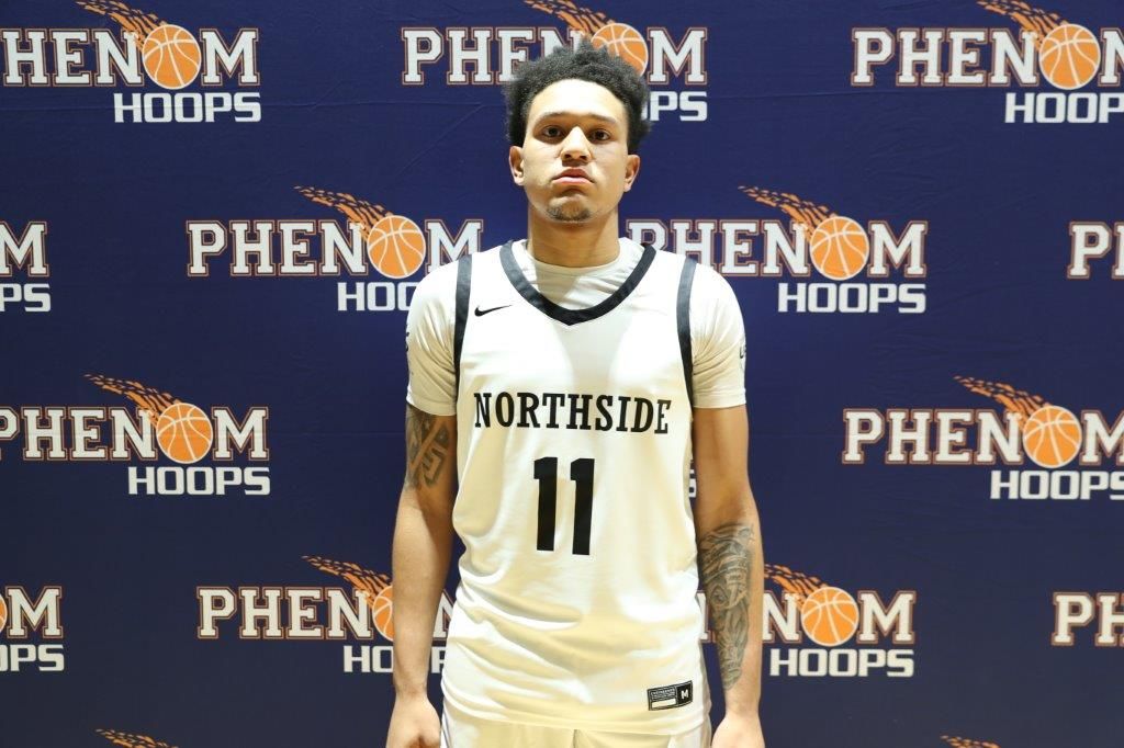 A team can use a PG like 2024 Josh Bullock (Northside Christian). Showing his ability to be a strong creator for himself and others so far today, attacking the lanes and scoring or getting to the lane. #PhenomNewYearsBash #PhenomHoops