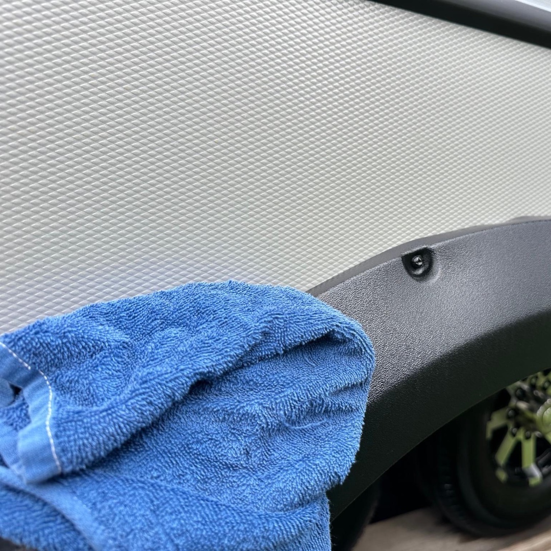 And in the end, not a speck of dirt was left 🚌✨

Every detail matters, and that's why we take the time to give every inch of your vehicle the attention it deserves.

#cardetailing #aircraftdetailing #boatdetailing #rvdetailing  #mobiledetailing #speedyks #wecometoyou