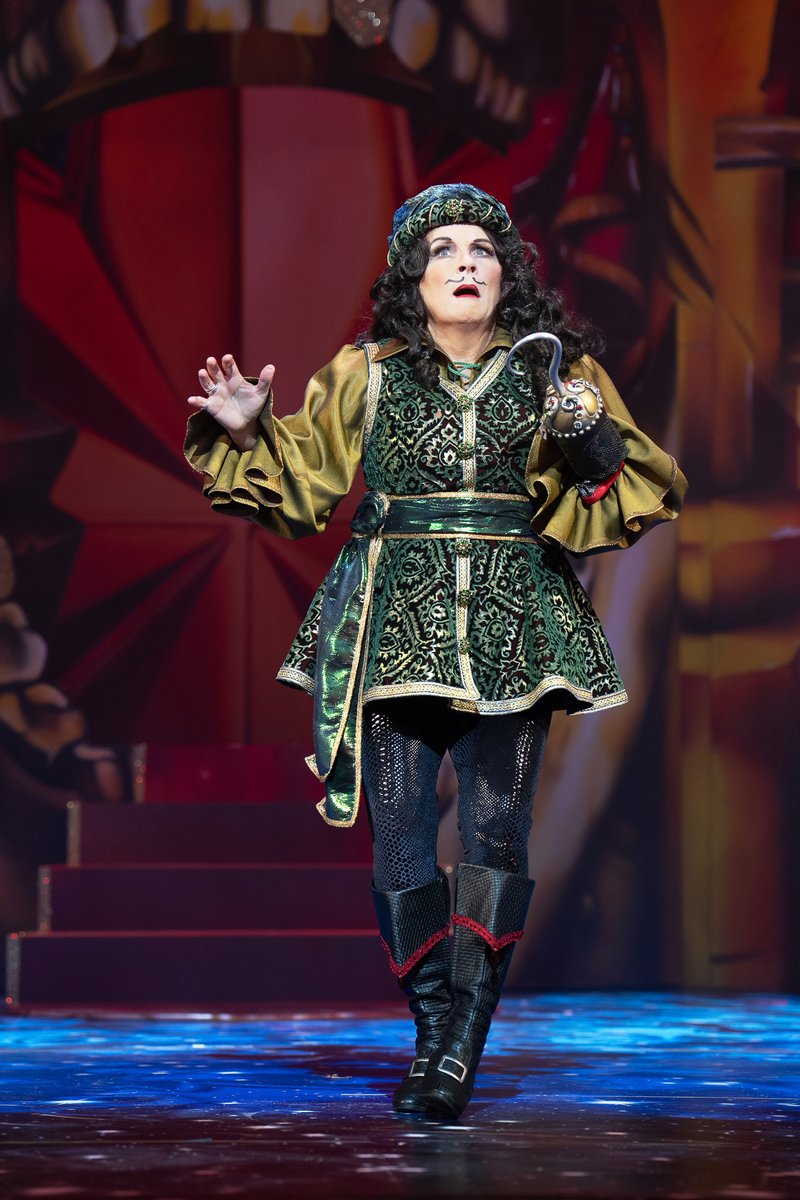 The London Palladium Pantomime tweet media