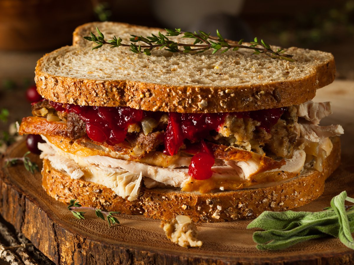 jjfoodservice's tweet image. Are your fridges are filled with the remnants of your #festive feasts that need more than just reheating?

From hoisin turkey #baobuns, to whipped #brie, head to our #blog for our top picks on making the most of your #xmas leftovers &amp;gt;&amp;gt; go.jjfoodservice.com/FestiveLeftove…

#ChristmasFood