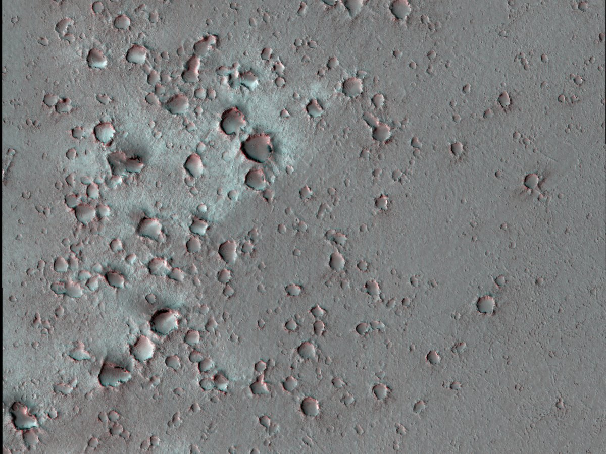 HiRISE 3D: A Buffet of Secondary Craters This observation is part of a study that aims to characterize how secondary crater shape depends on distance from source craters and hence impact velocity. uahirise.org/anaglyph/ESP_0… NASA/JPL-Caltech/UArizona #Mars #science #3D