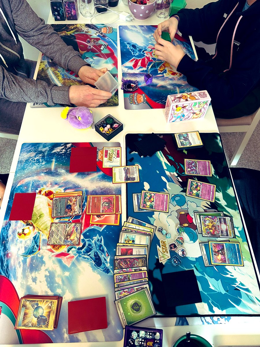 Testing days with the testing group are the best days! ☺️🔥

At this point giratina couldn’t do anything haha 😈 (he needed 3 prizes)