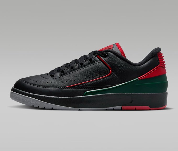 SOLELINKS's tweet photo. Ad: Air Jordan 2 Low 'Origins' on sale for $136 + shipping, use code PRIVATE20 => https://t.co/WWrHQaIdyC https://t.co/UVtpxr7FL2
