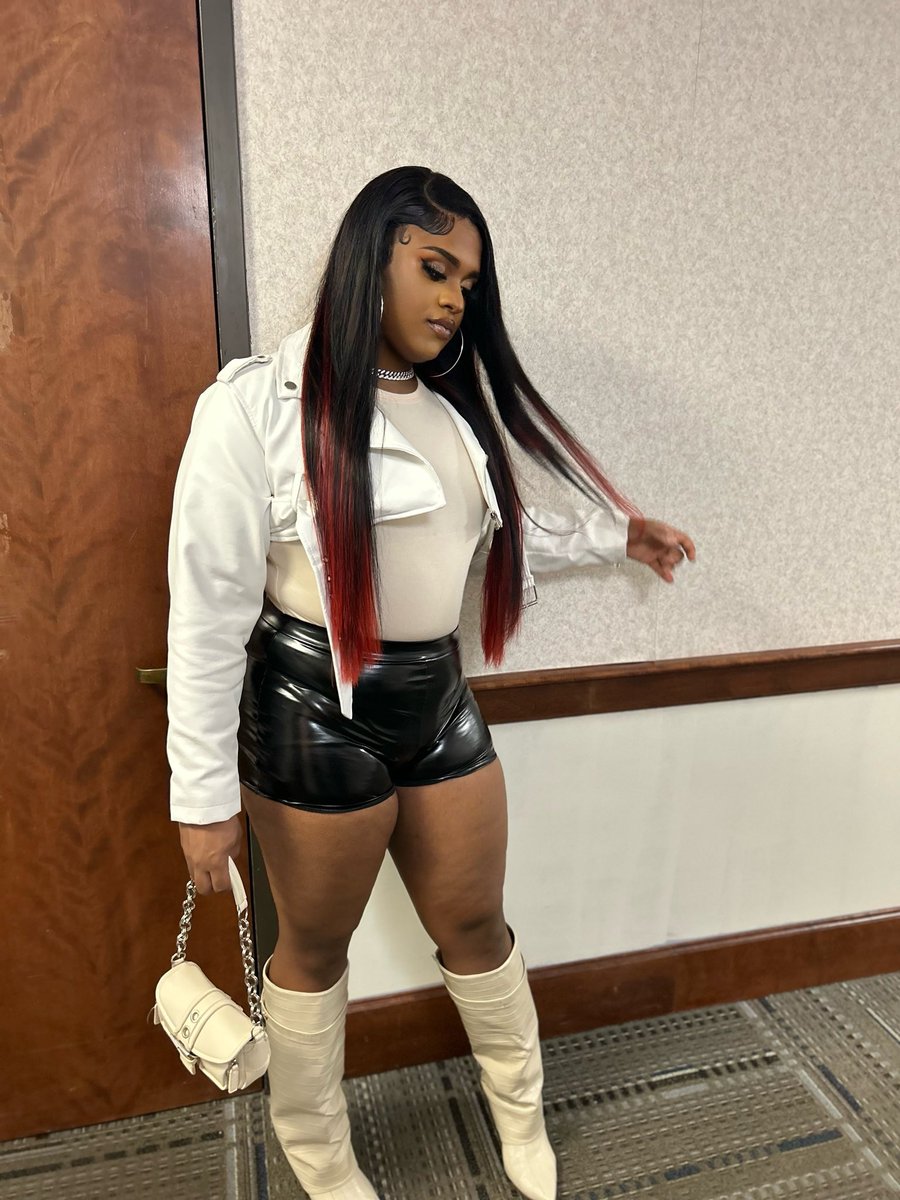 barbies_dream_'s tweet photo. Slim, thick, chocolate plus I’m Hella toxic 💋 https://t.co/aCkHo8N2Ll