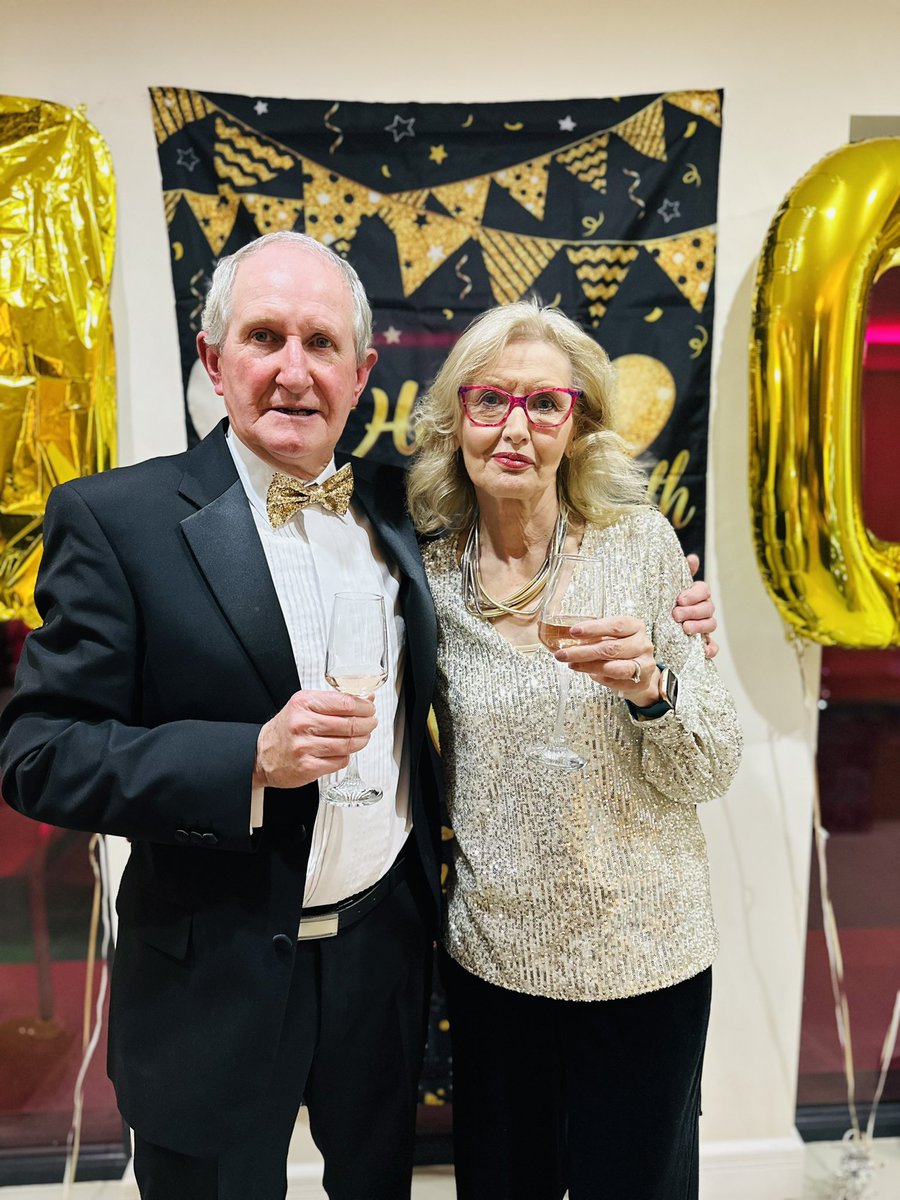 JenniferDodd8's tweet photo. Another day. Another celebration for Papa turning 7️⃣0️⃣ 🥳🥳 https://t.co/3WDUSCdsFE