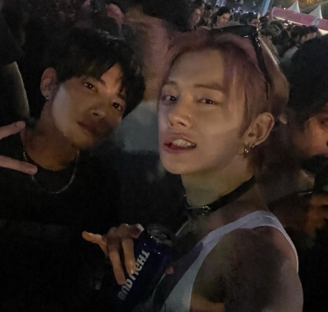 Yeonjuhun's tweet photo. Delighting the night at 𝖫𝗈𝗅𝗅𝖺𝗉𝖺𝗅𝗈𝗈𝗓𝖺! The beats and energy electrify myself, this moment becomes an unforgettable thrill. https://t.co/pzGsTC7nb0