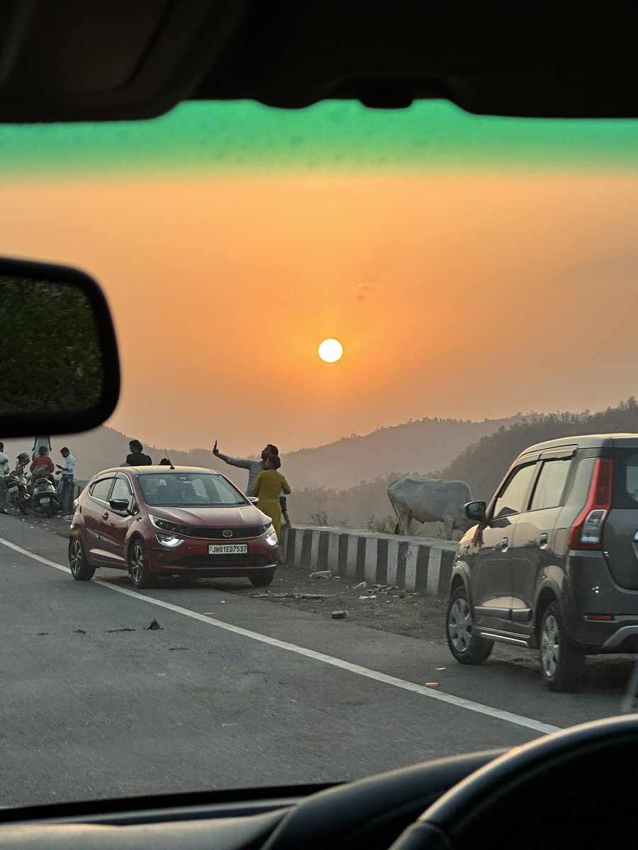 DareDevilAnupam's tweet image. The 1st One Is Today In My Project , 2nd One Somewhere In Bengal ,  Patratu Valley , Kanke Dam Ranchi 

All Clicked By Me 

#ShareYourSunset Pics