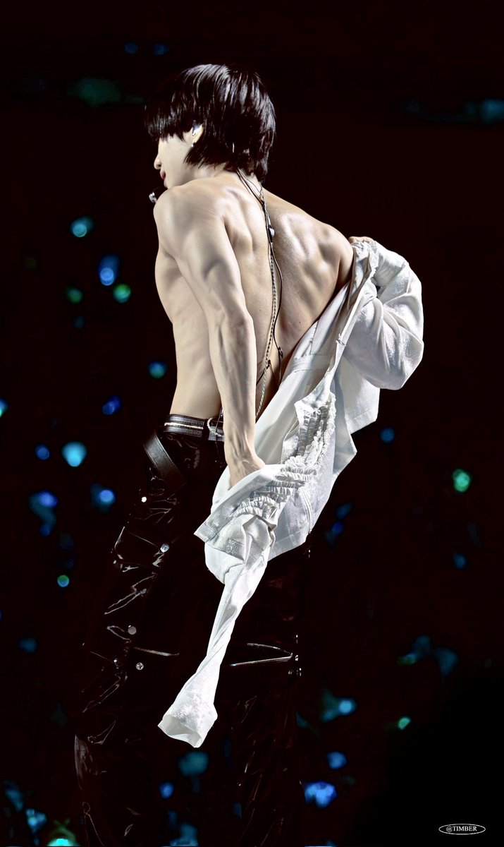 Timberintheair's tweet photo. 23.12.17 Metamorph
 #태민 #TAEMIN #テミン

🫠🫠🫠 https://t.co/big8VkKGn4