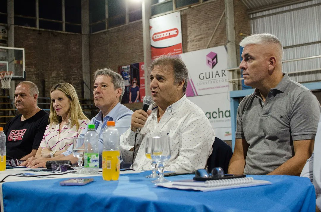 EstudiantesRio4's tweet photo. #Asamblea2023 |💙🫂Estudiantes agradece a las socias y socios por participar de este acto democrático tan importante para la vida institucional del Club y se compromete en seguir creciendo y soñando en grande en el deporte, como en cada una de sus áreas. #SomosEstudiantesRC⚡️ https://t.co/Il1LK0s4Kw
