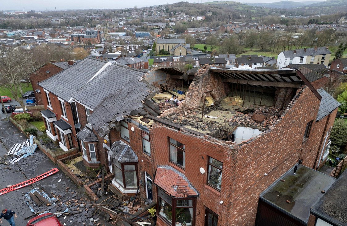 WxNB_'s tweet photo. Last night’s tornado in Greater Manchester was provisionally rated a T5 by the @TorroUK with wind speeds in between 137-160 mph. That would make it the strongest tornado to impact the United Kingdom in 17 years.

Credit: AP Photo/Jon Super https://t.co/e9QUqT5gd5