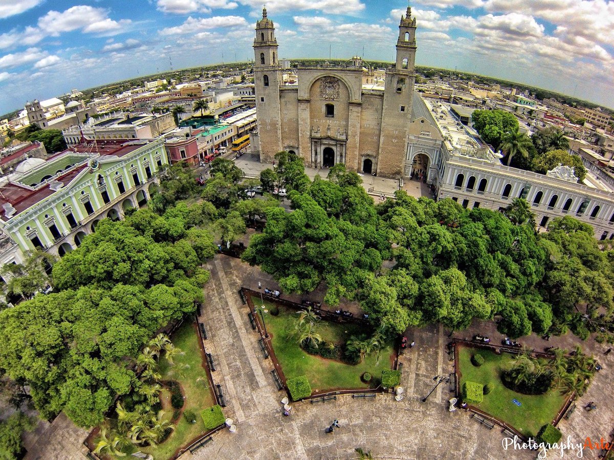 #BuenosDías desde el ❤️ de Mérida visto desde las alturas.

📸: photographyart vía Pies Viajeros
#VisitMéridaMx